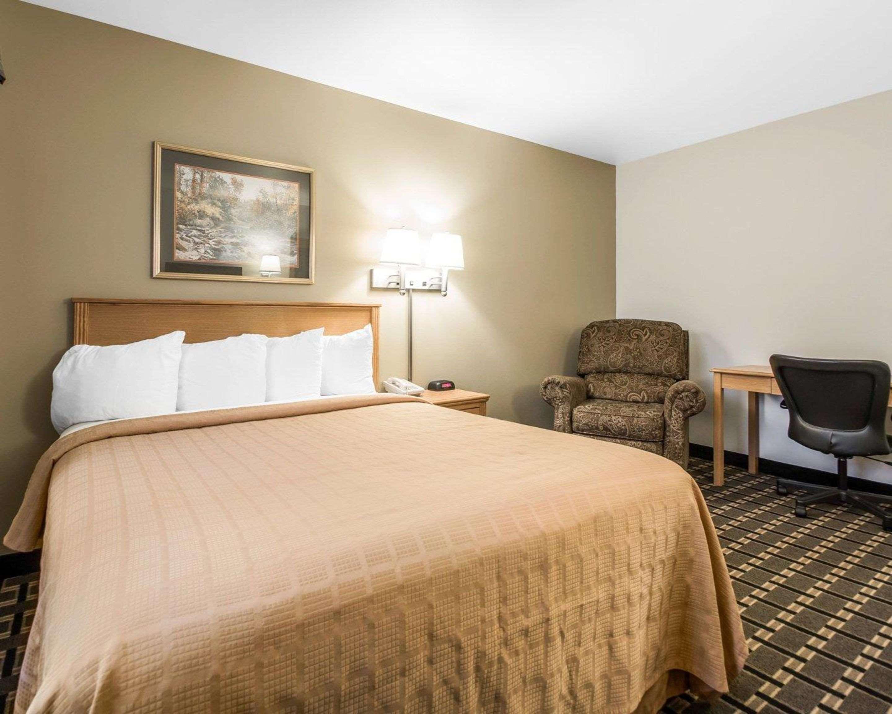 Quality Inn Mauston I-90 Buitenkant foto
