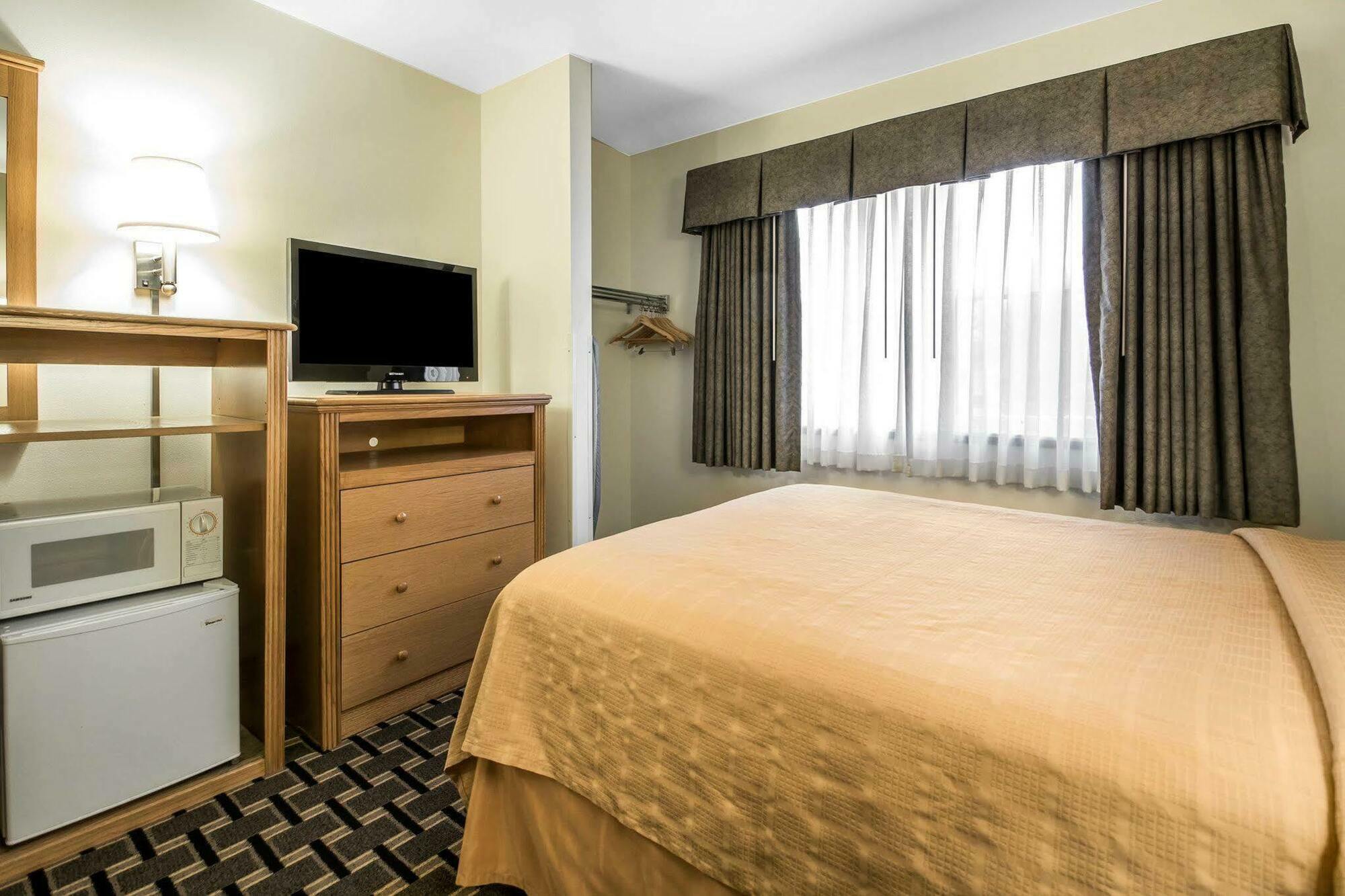 Quality Inn Mauston I-90 Buitenkant foto